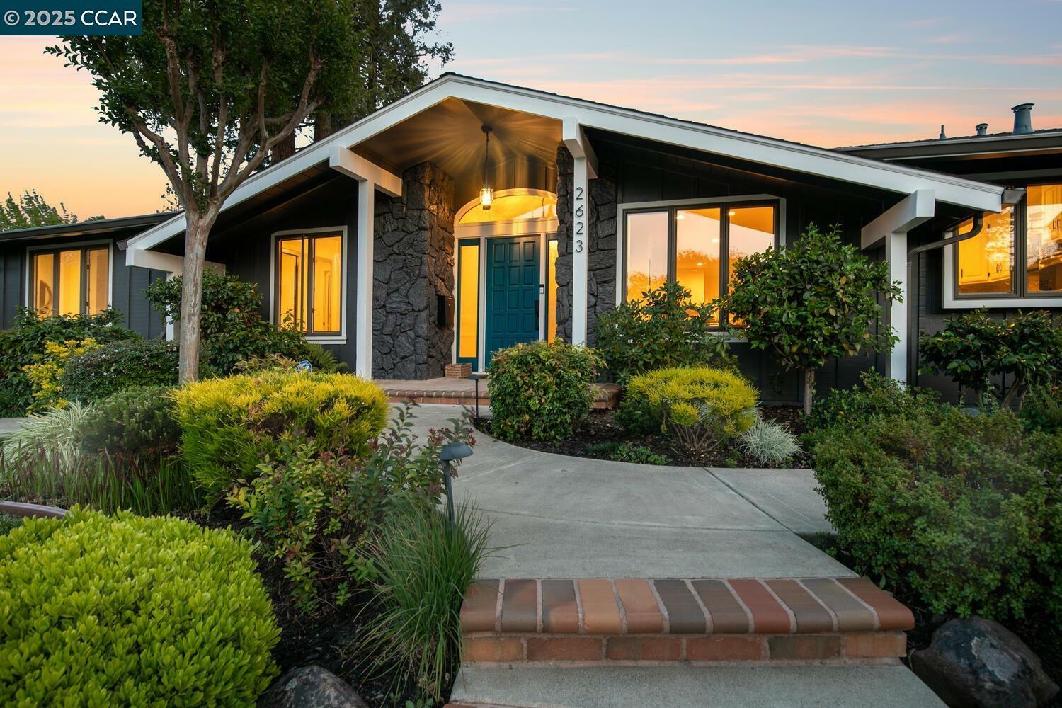 Property Photo: 2623 Mantilla Corte CA 94598