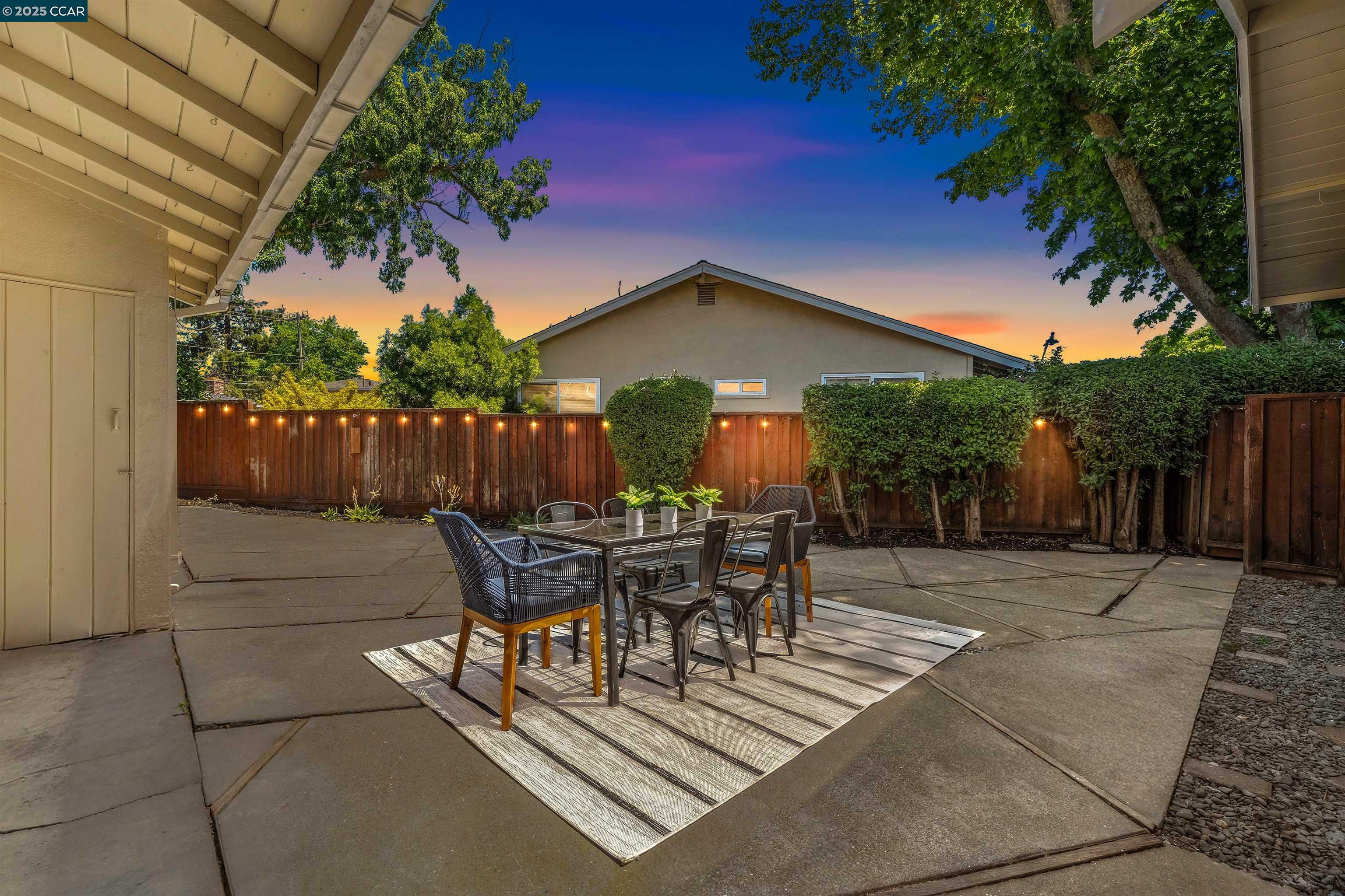 Property Photo: 701 Duke Cir CA 94523