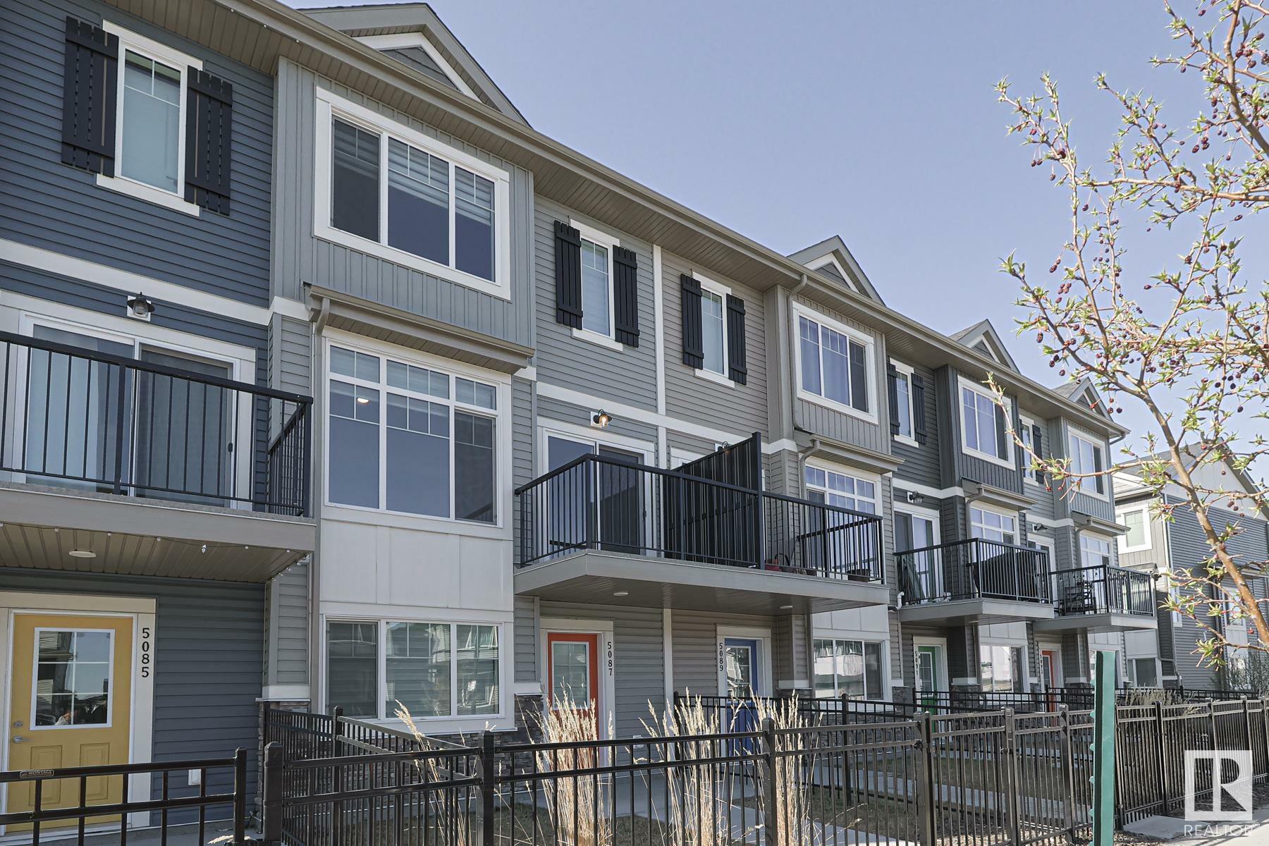 5087 Chappelle Road SW  Edmonton AB T6W 5A7 photo