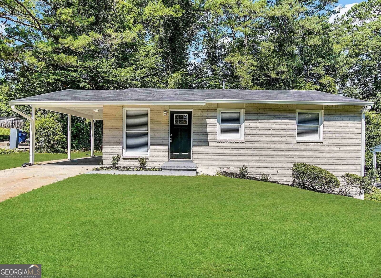 Property Photo:  438 Fedora Way NW  GA 30331