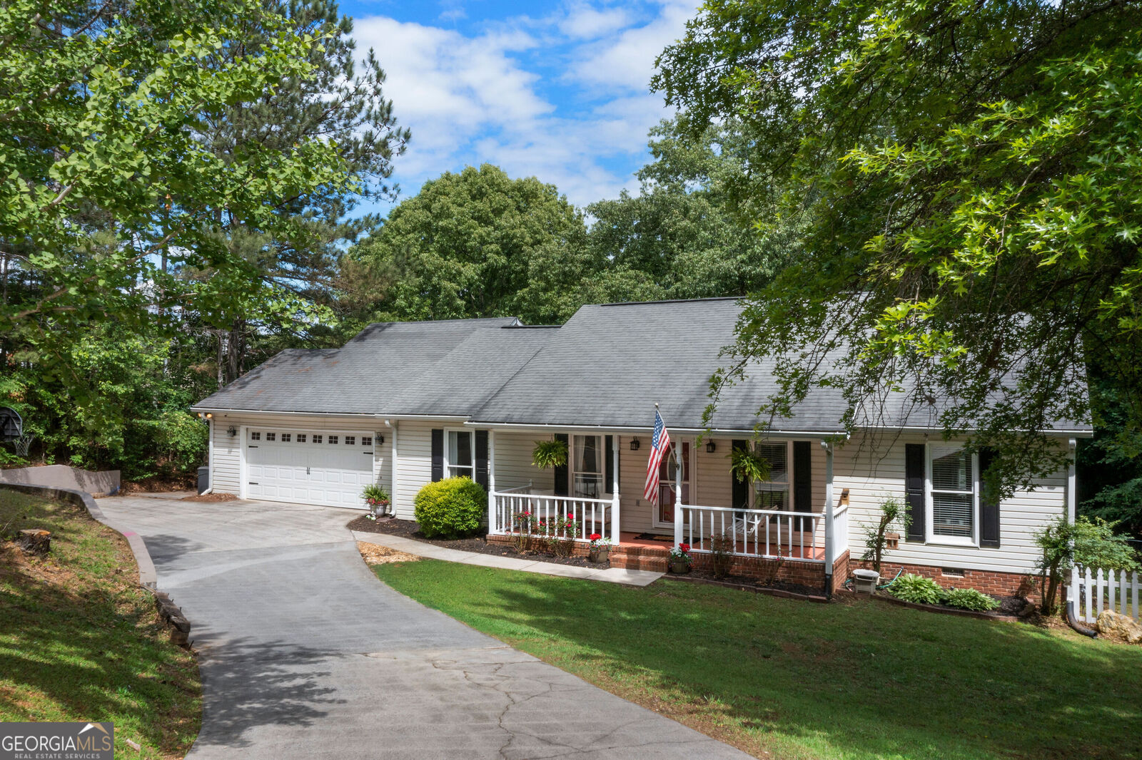 Property Photo:  37 Ramblewood Drive SE  GA 30173 