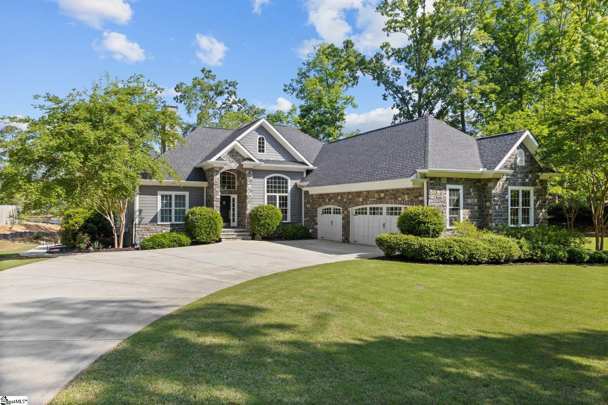 Property Photo: 217 Commonwealth Drive SC 29666