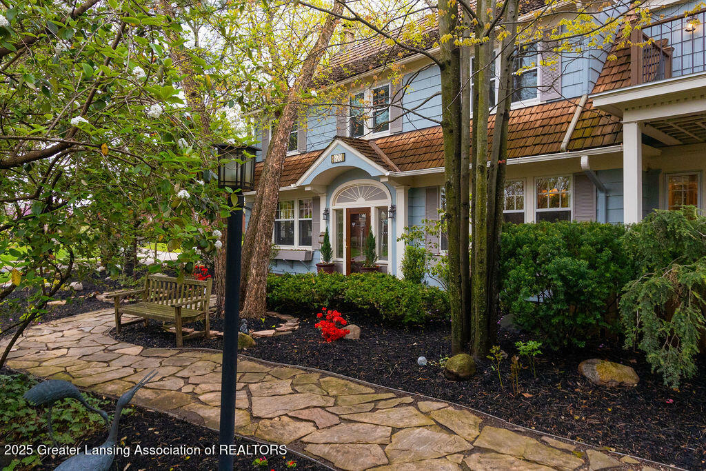 Property Photo: 620 Ardson Road MI 48823