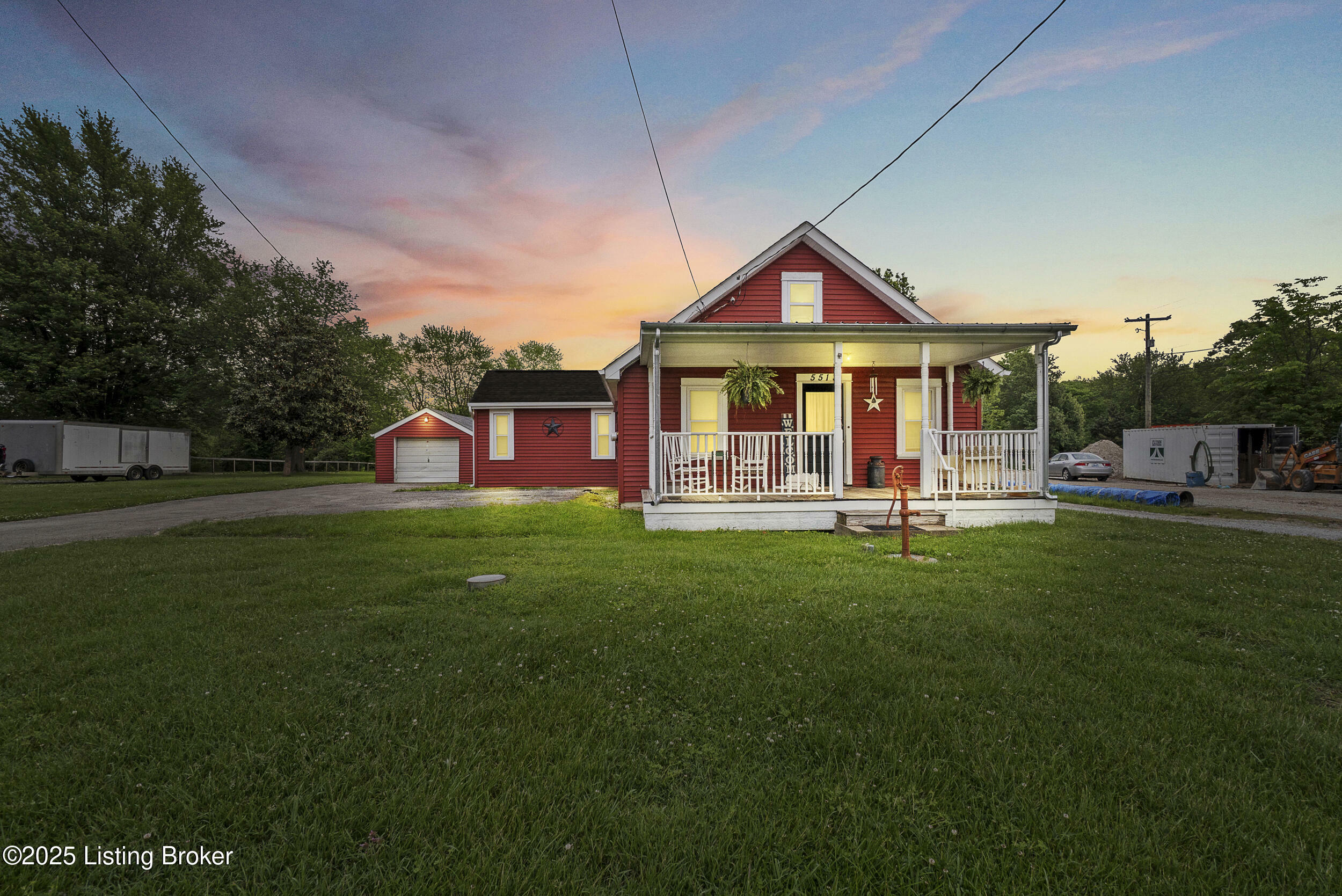 Property Photo: 5513 Billtown Rd KY 40299