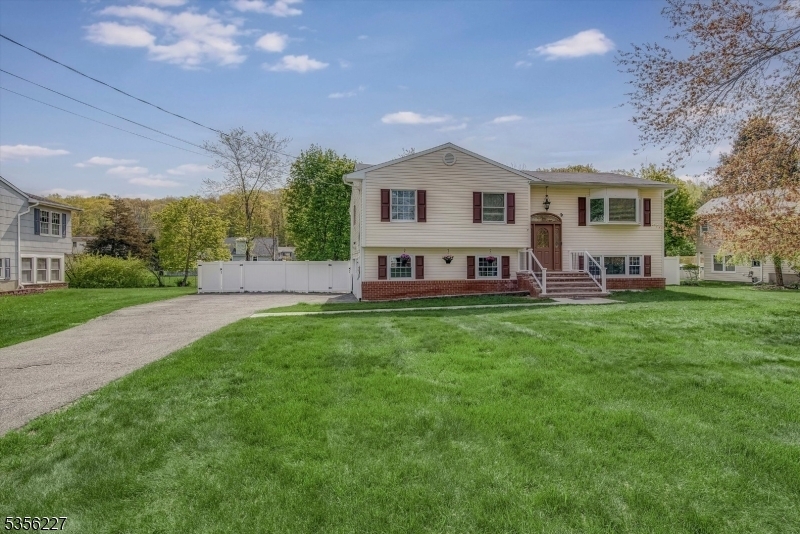 Property Photo: 10 Longview Rd NJ 07860