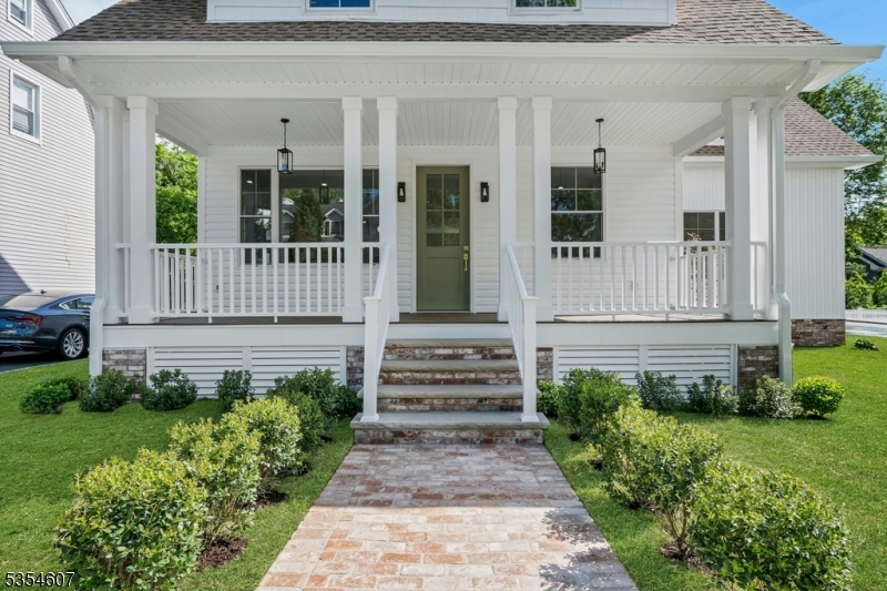 Property Photo: 10 Garden Pl NJ 07928