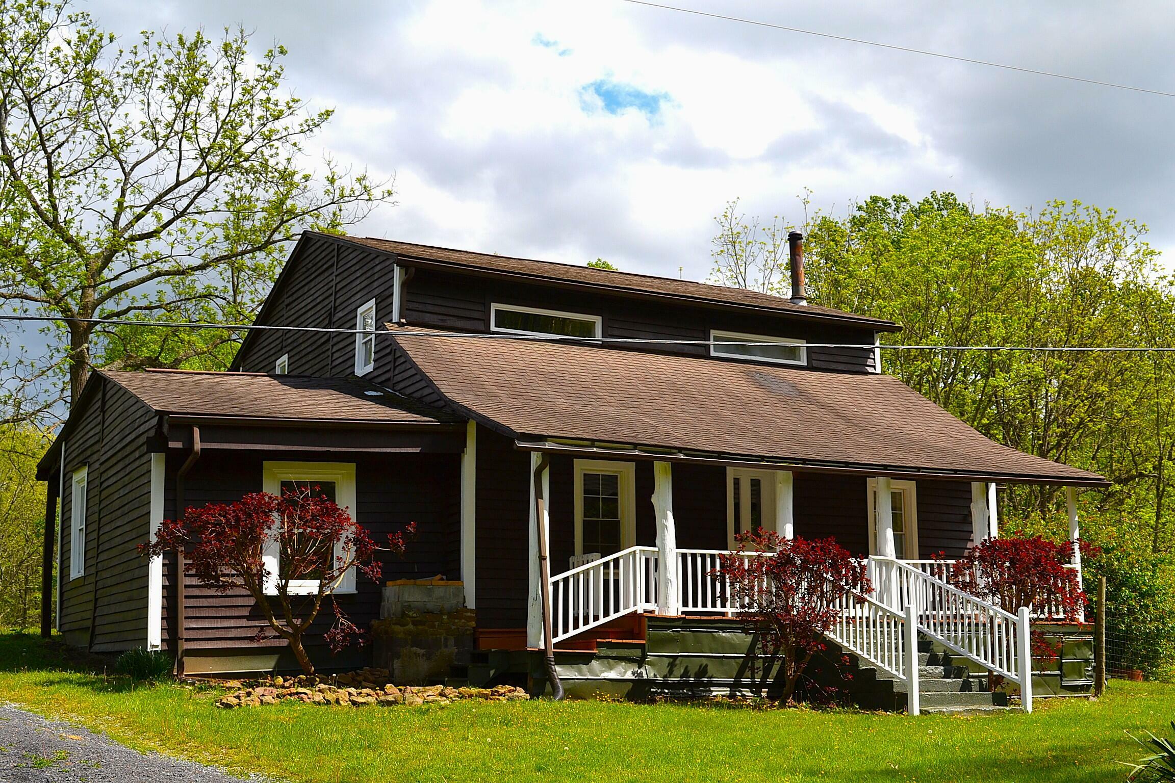 Property Photo: 4250 Julia Rd WV 24966