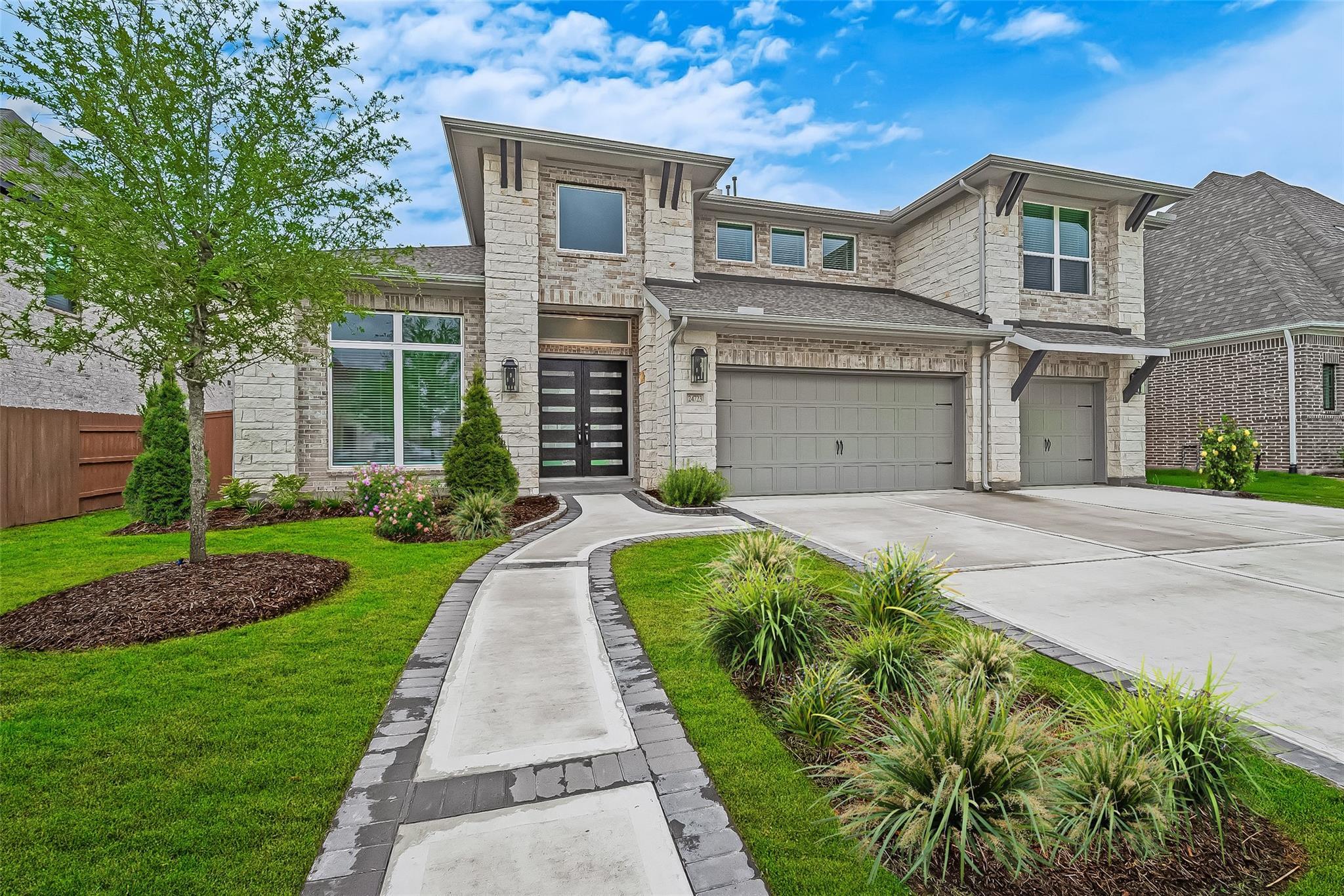 Property Photo: 24723 Beebalm Trail TX 77493