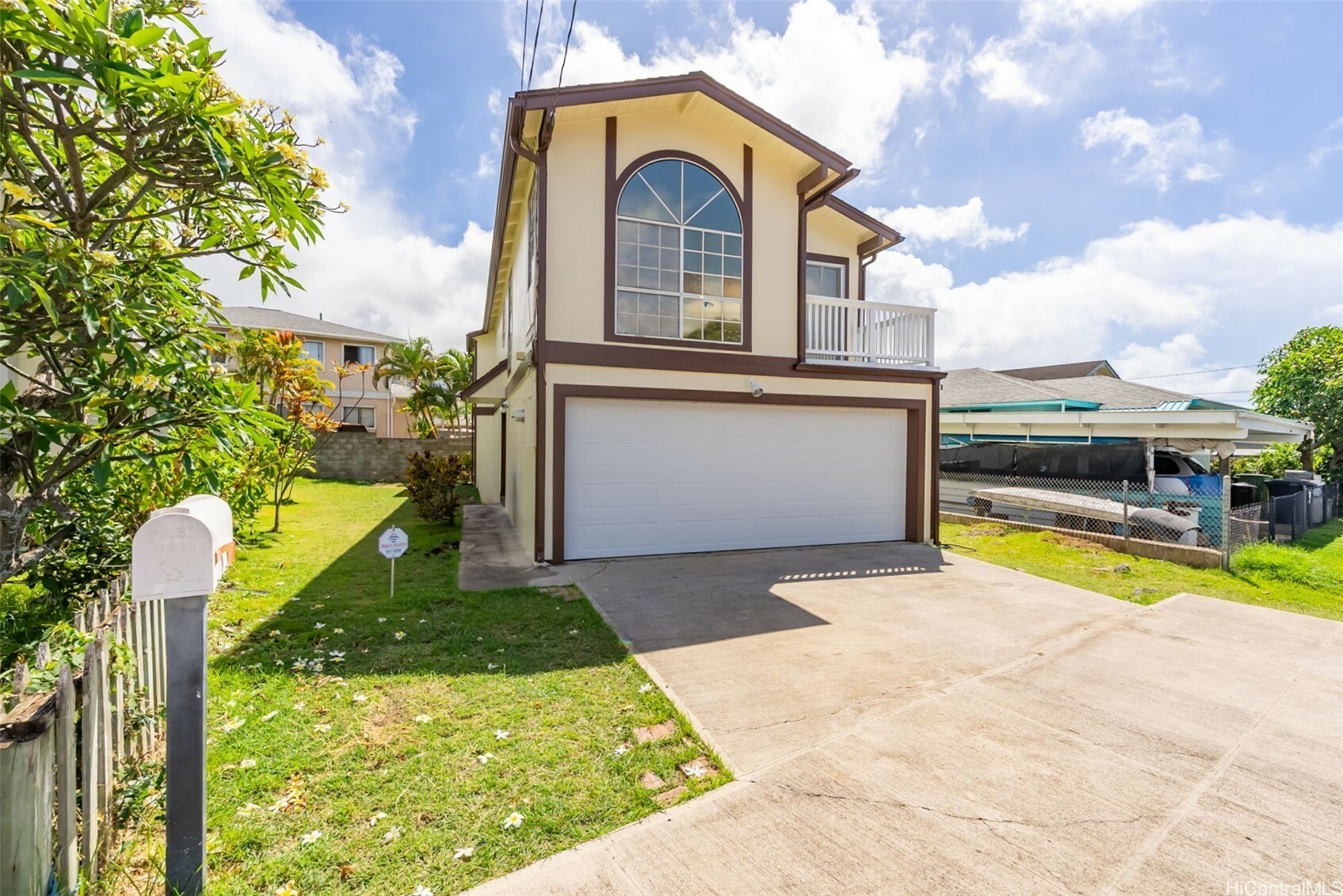 1910 Dole Street  Honolulu HI 96822 photo