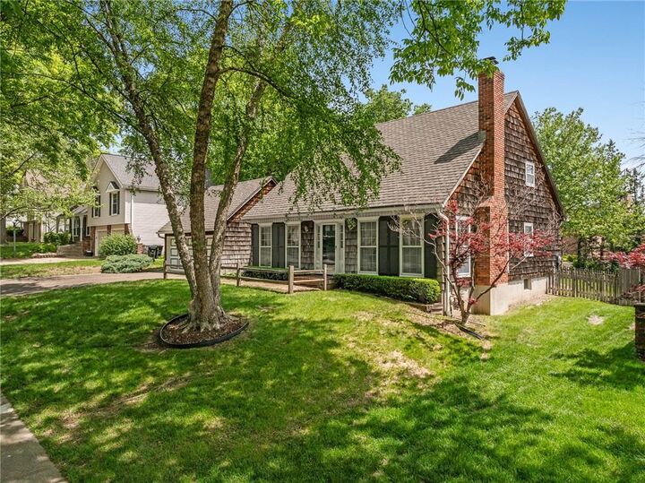 11631 Kenwood Avenue  Kansas City MO 64131 photo
