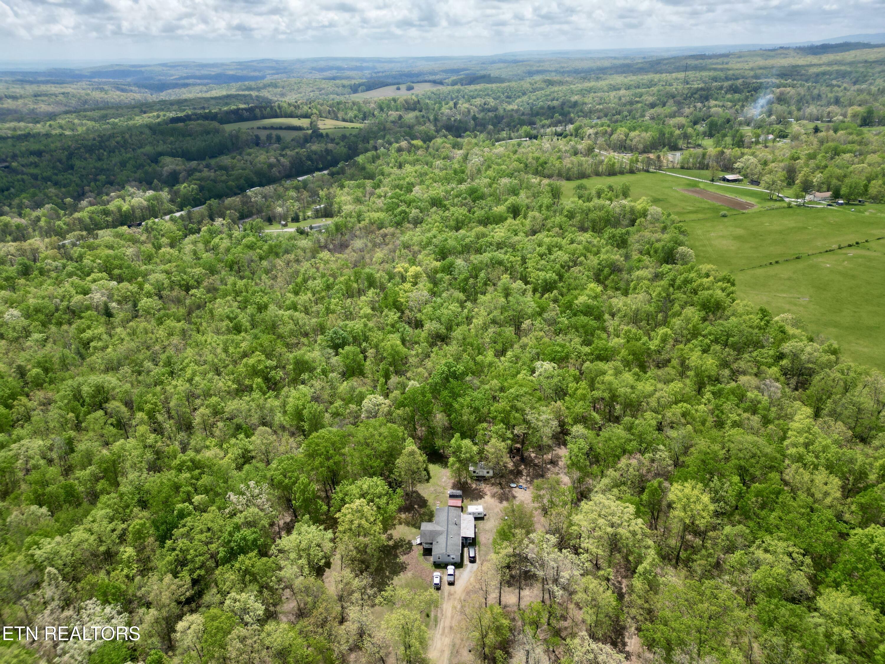 Property Photo: 751 Ozone Access Rd TN 37854