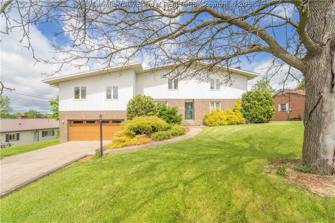 Property Photo: 4608 Normar Road WV 25309