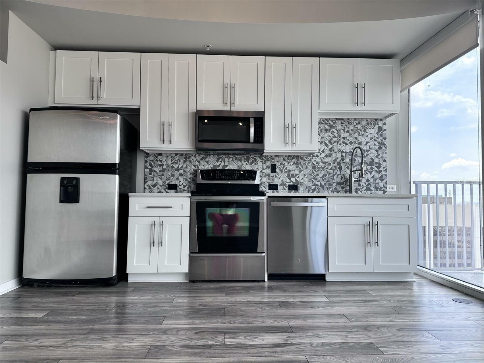 Property Photo: 155 S Court Avenue 2406 FL 32801