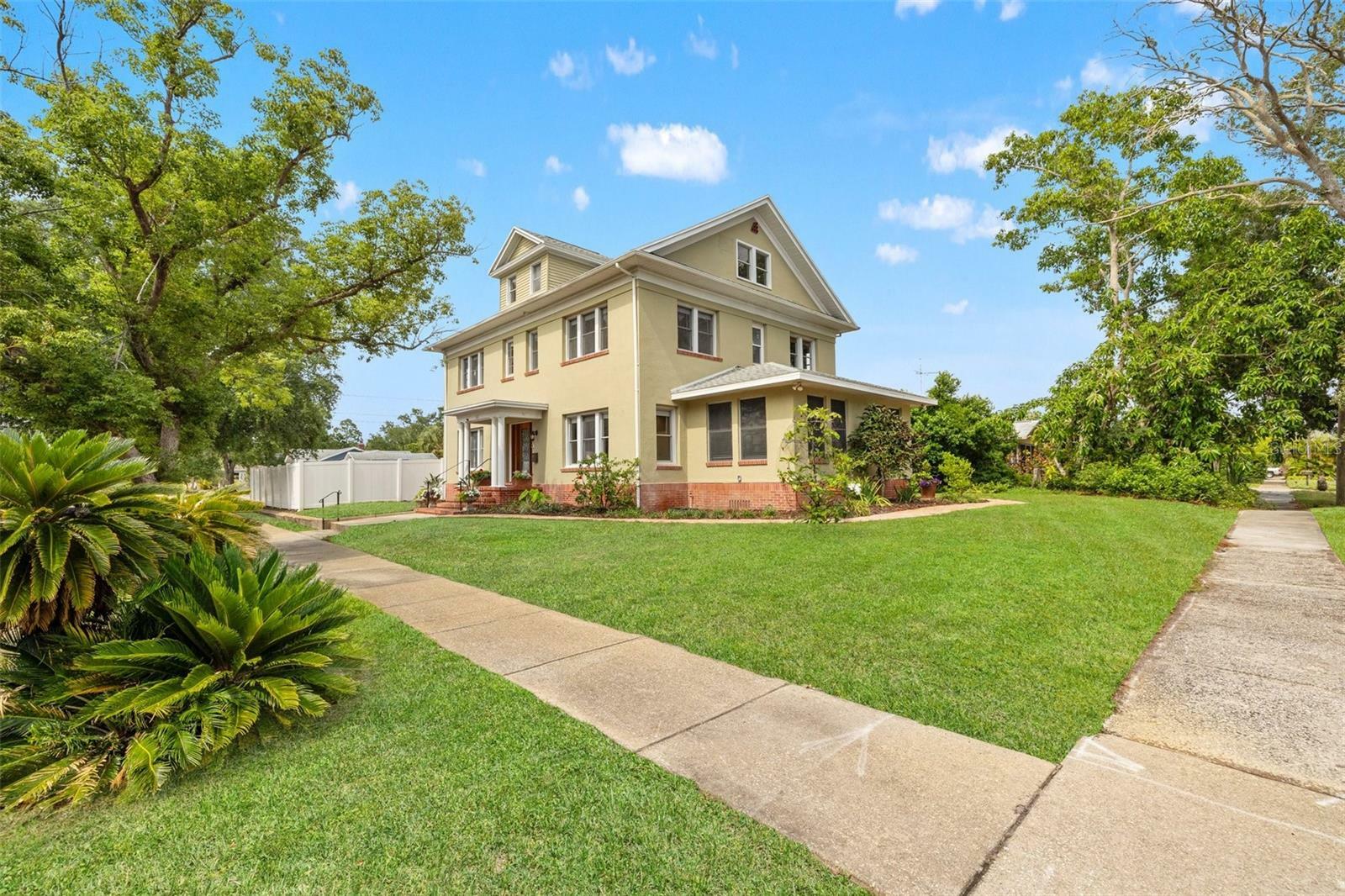 241 72nd Street N  St Petersburg FL 33710 photo