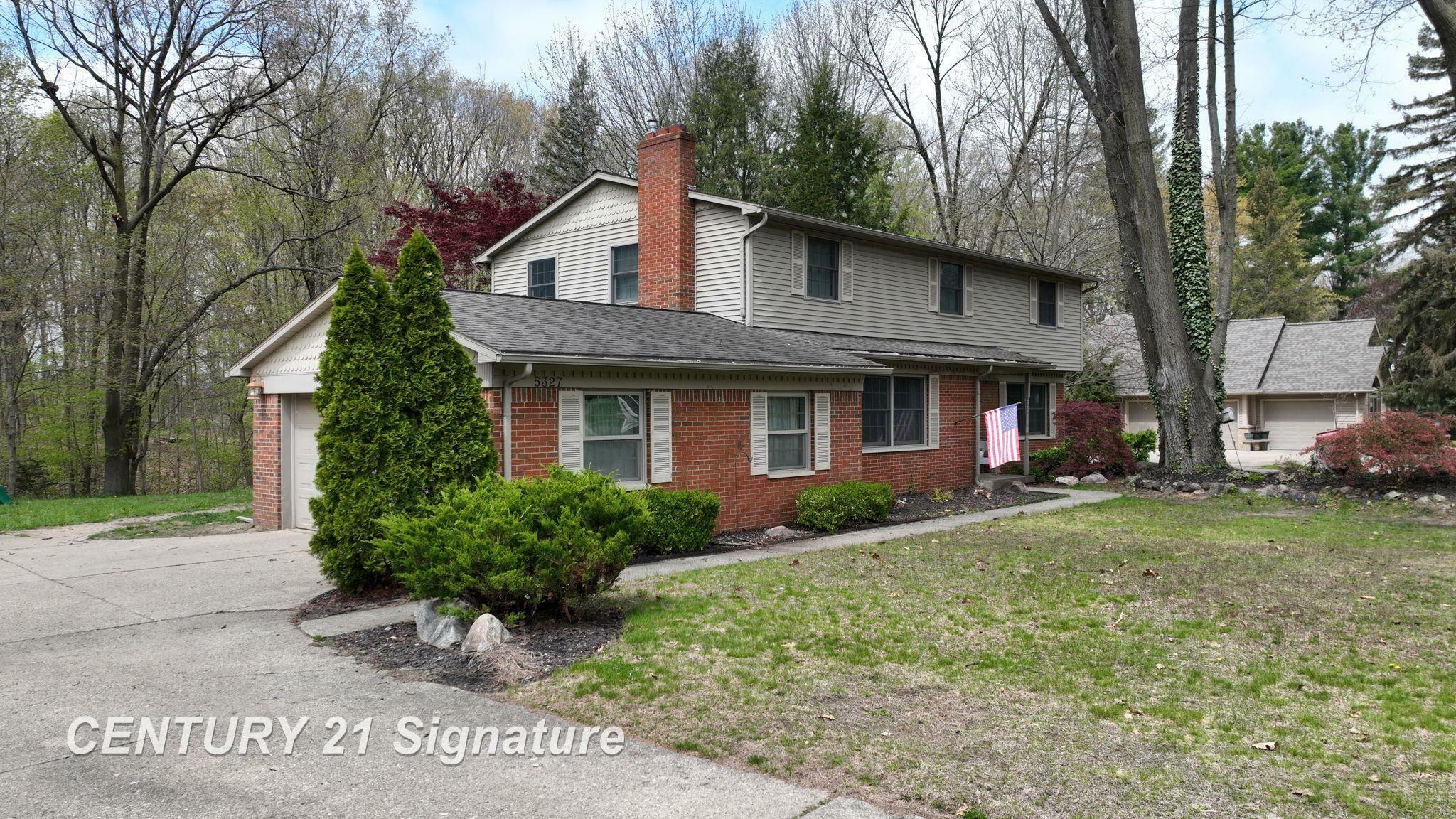 Property Photo: 5327 Conestoga Drive MI 48433