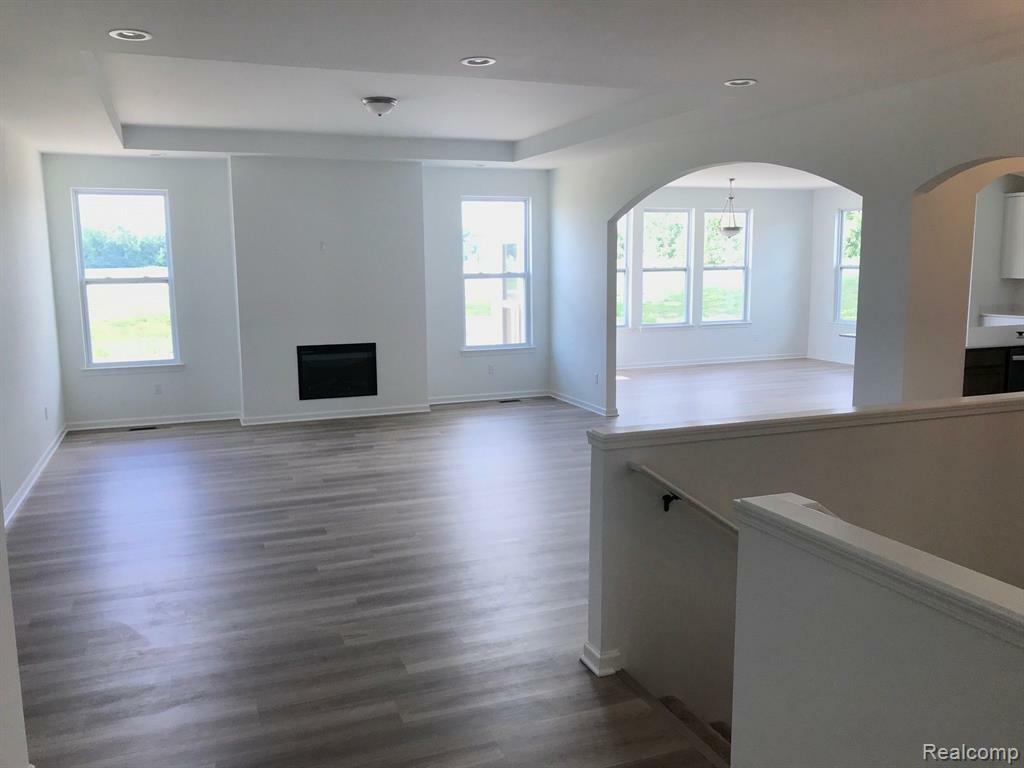 Property Photo: 5630 Fir Court MI 48003