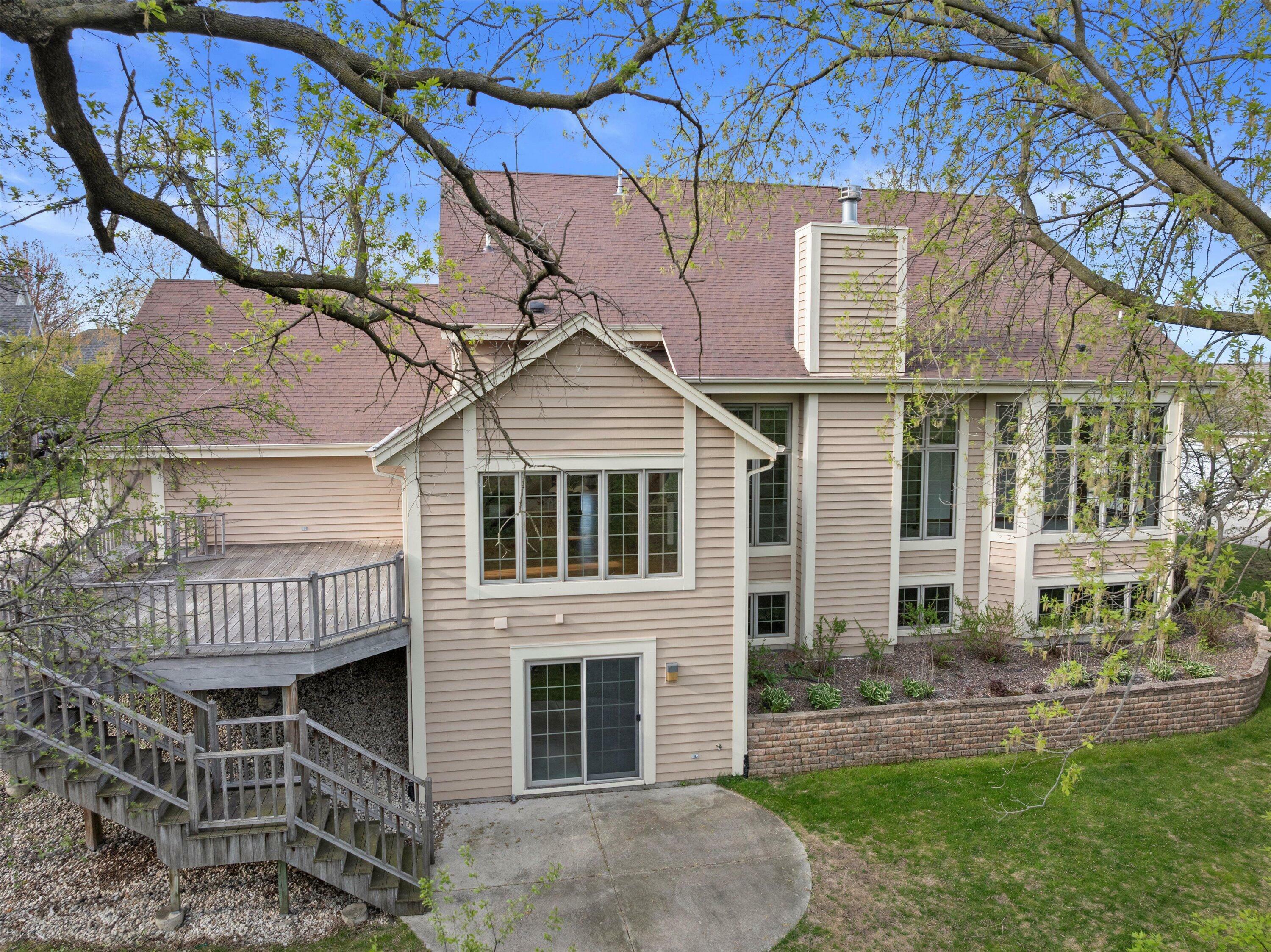 Property Photo: N61w12851 Hemlock Ct WI 53051