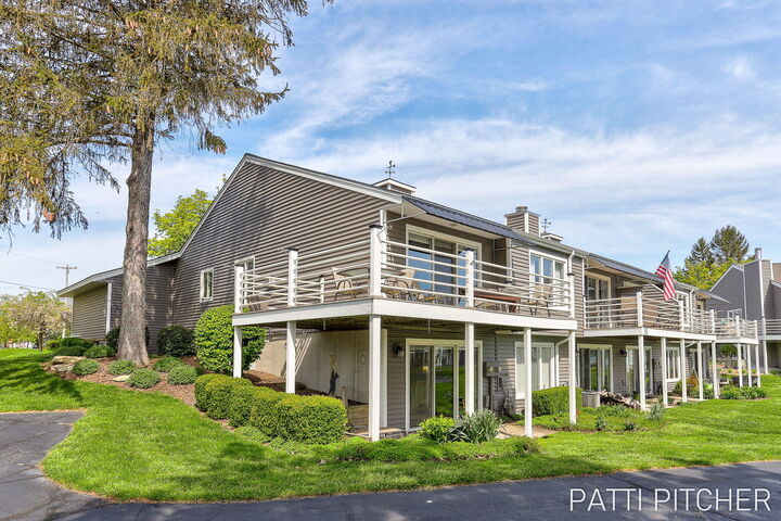 Property Photo: 618 Edgewater Drive MI 49456
