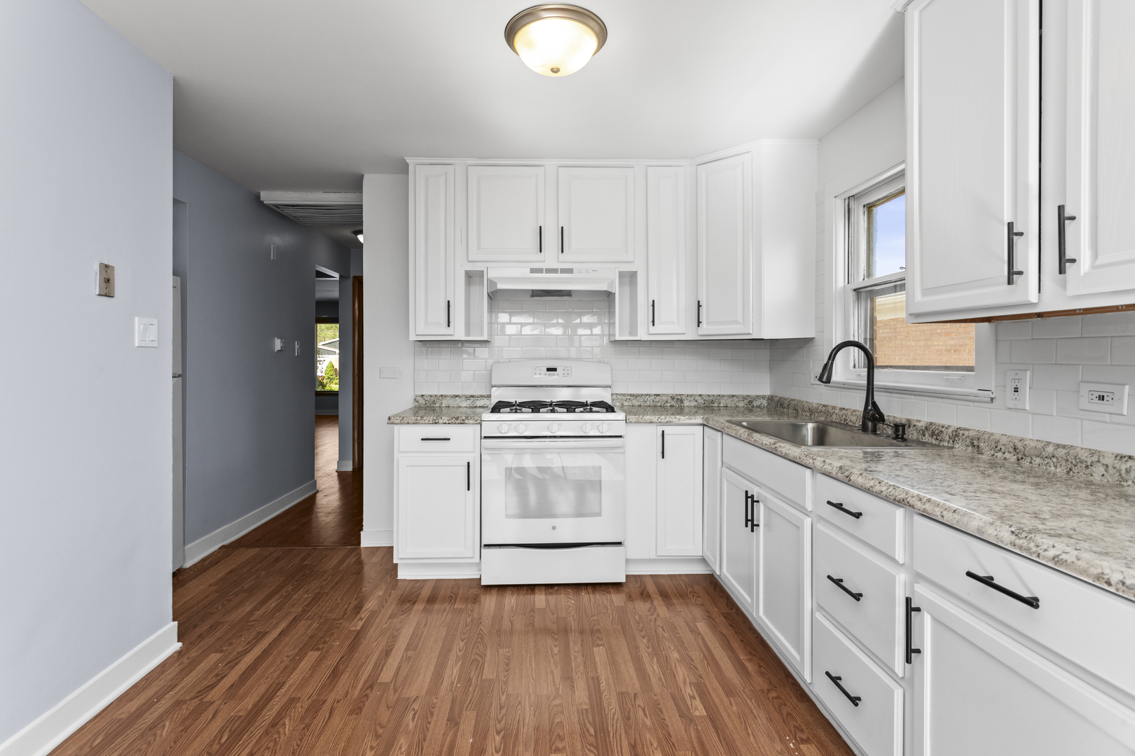 Property Photo: 15133 Madison Avenue IL 60419