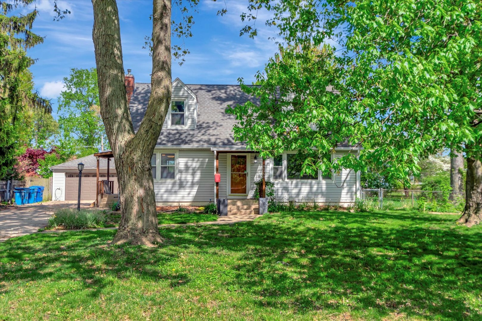 Property Photo: 11751 S Millard Avenue IL 60803