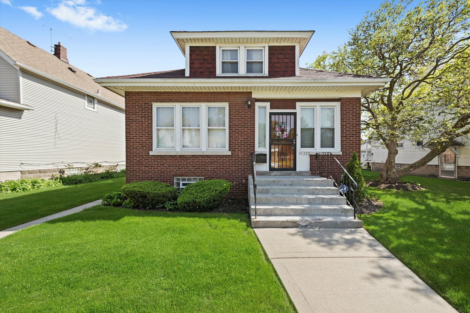 Property Photo: 2423 Orchard Street IL 60406