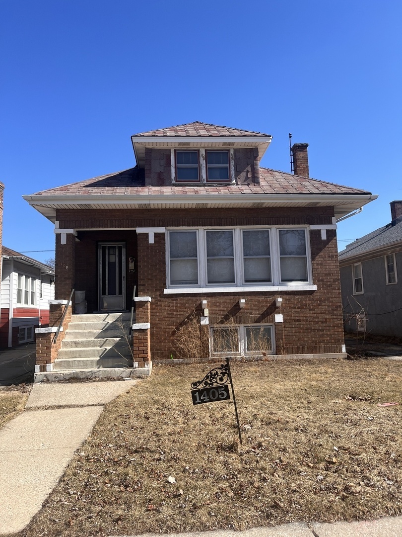 Property Photo: 1405 S 17th Avenue IL 60153