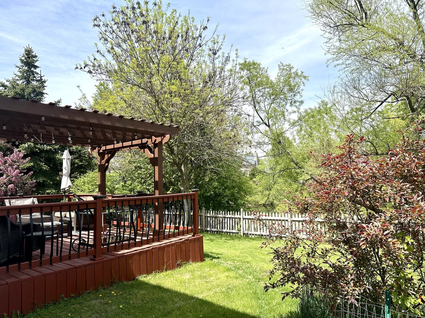 533 Waterford Drive  Oswego IL 60543 photo