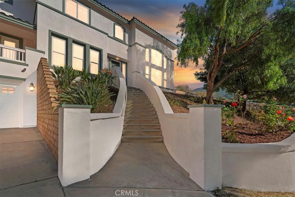 Property Photo: 975 Manor Way CA 92882
