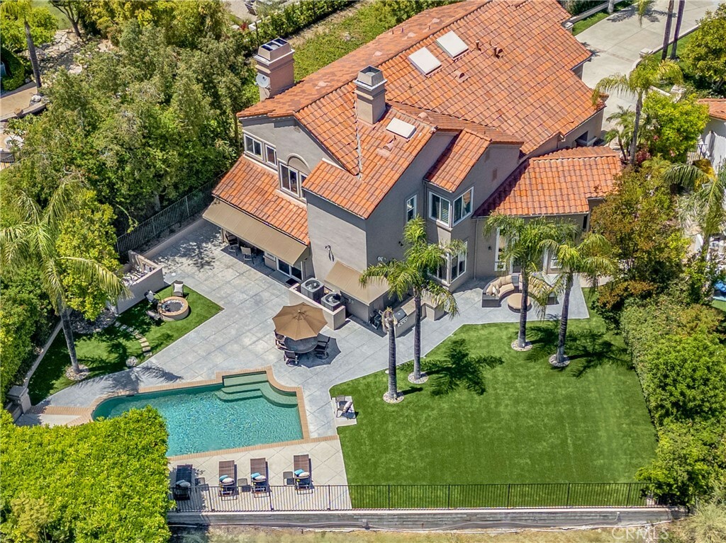 Property Photo: 3603 Reina Court CA 91302
