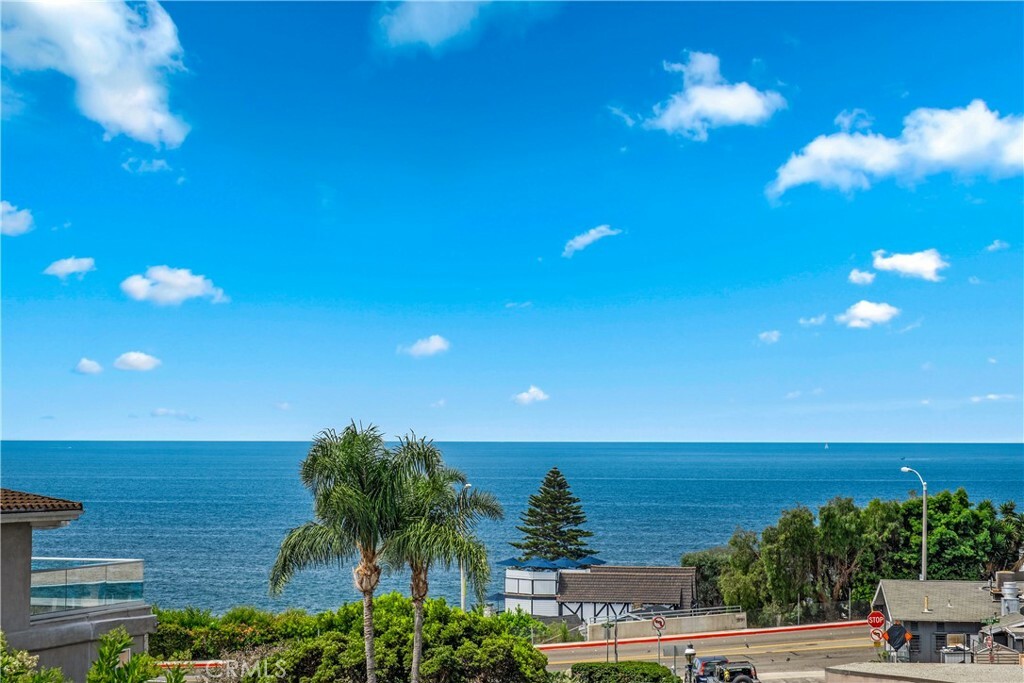 Property Photo: 320 Ashton Drive CA 92651
