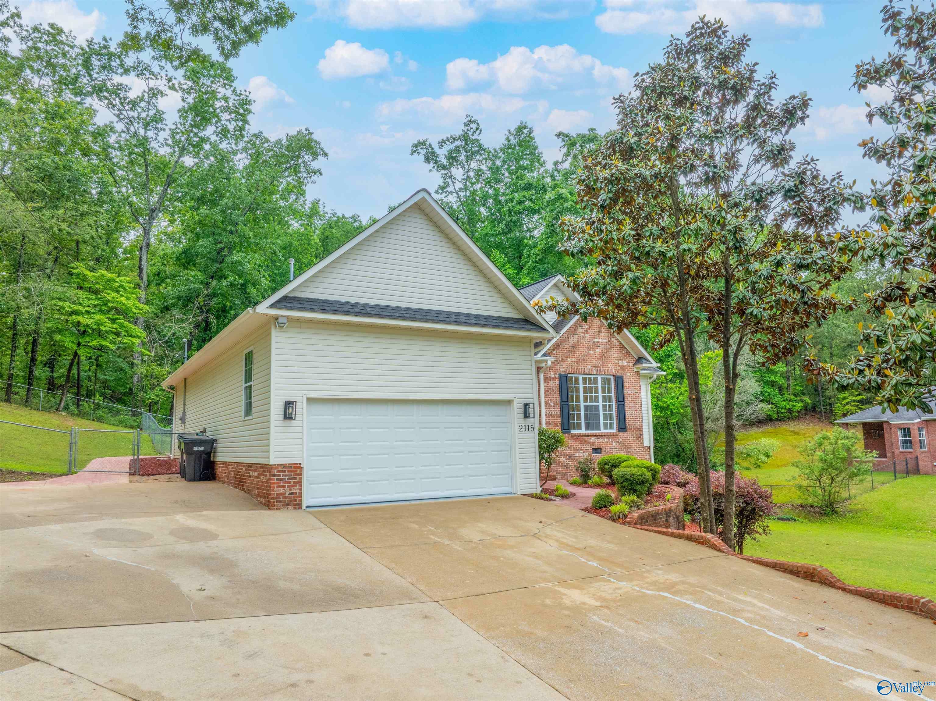 2115 James Drive  Southside AL 35907 photo