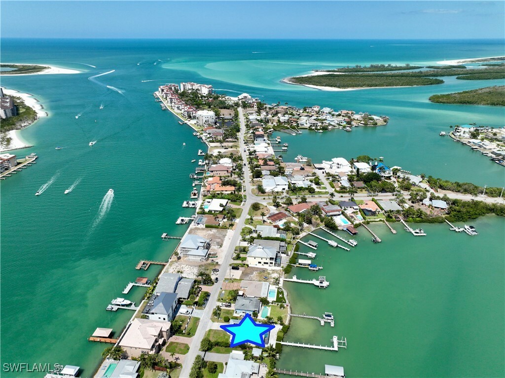 19 Pelican Street E  Naples FL 34113 photo