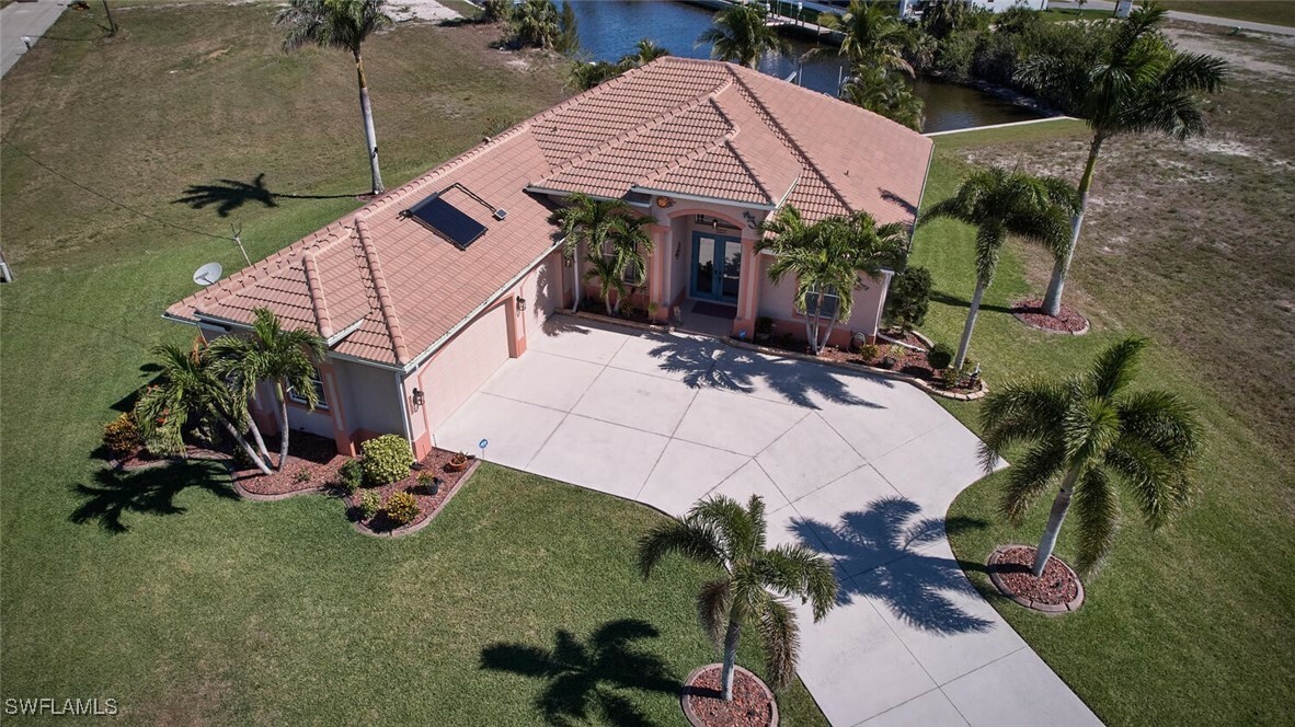 Property Photo:  3237 Yucatan Parkway  FL 33993 