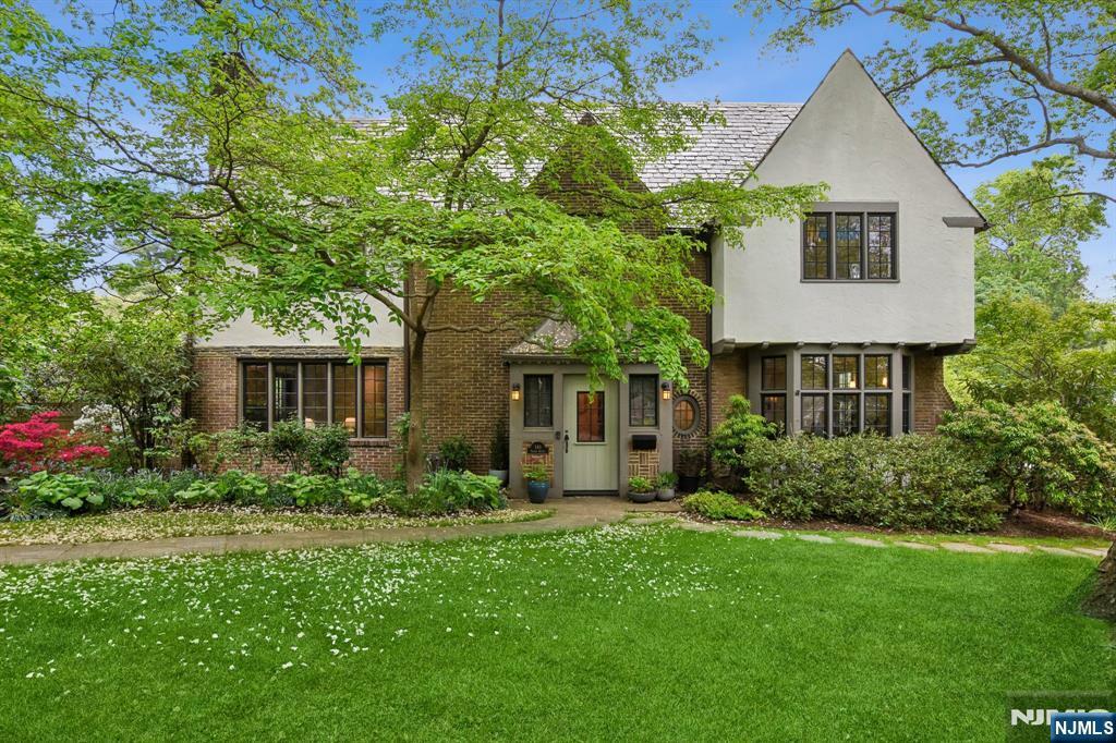 141 Summit Avenue  Montclair NJ 07043 photo