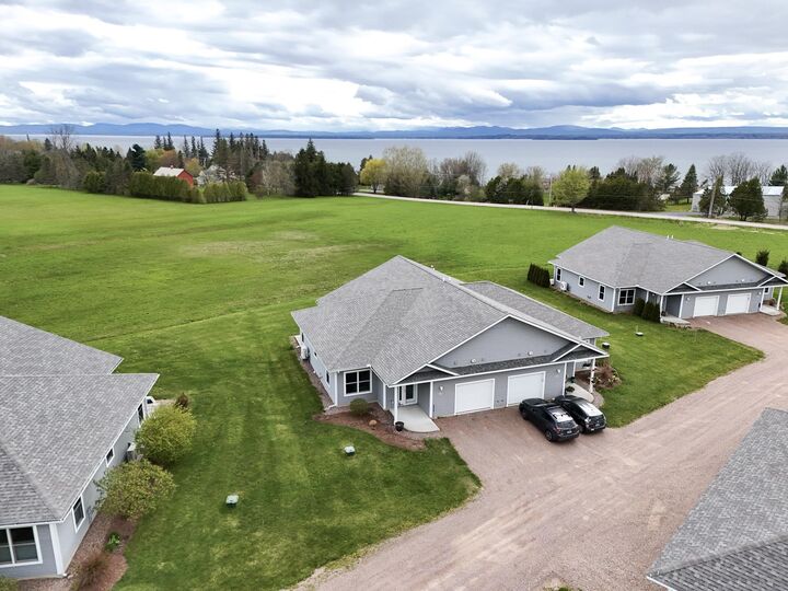 Property Photo: 4 Village Court VT 05458