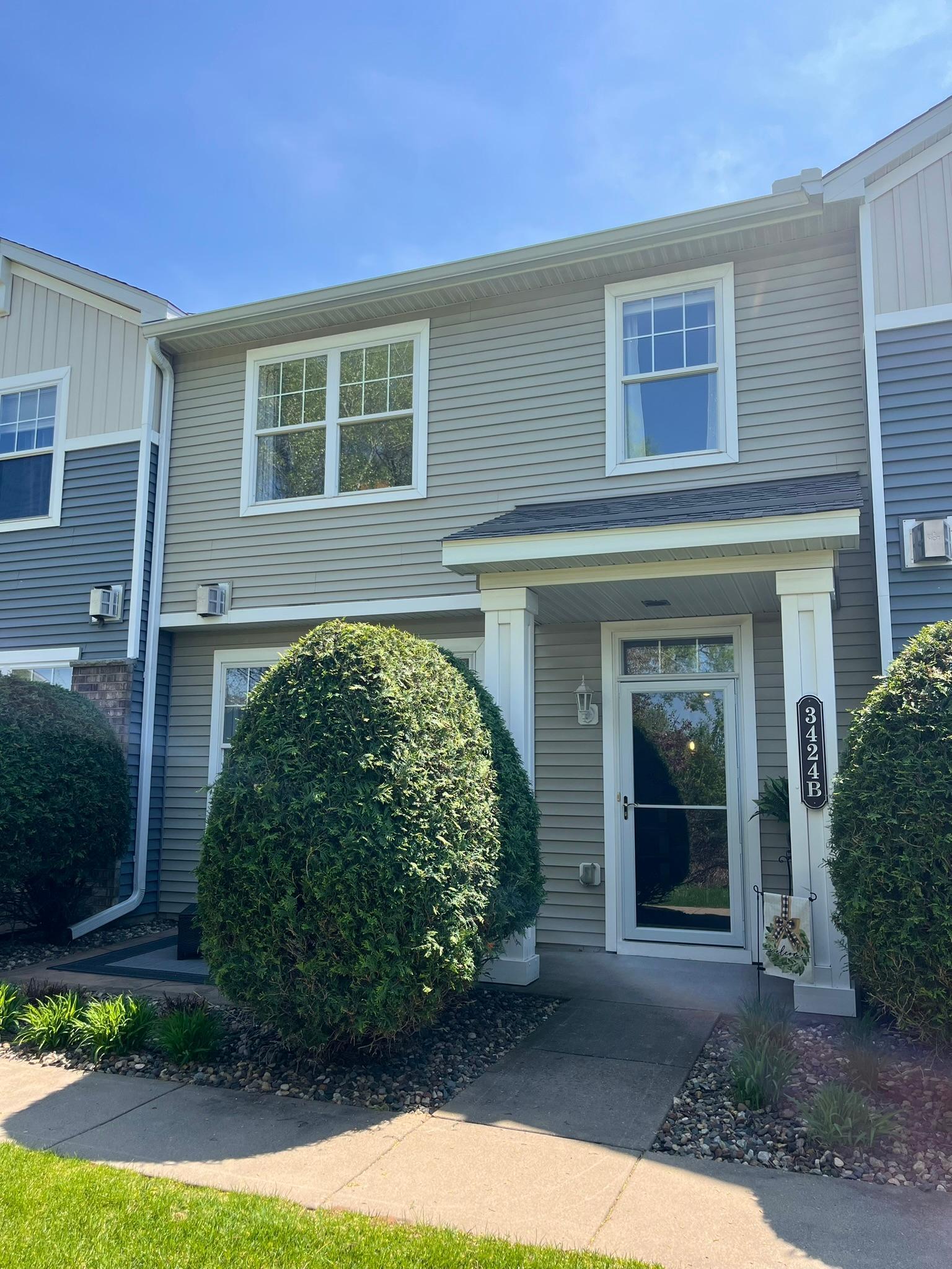 3424 Cherry Lane B  Woodbury MN 55129 photo
