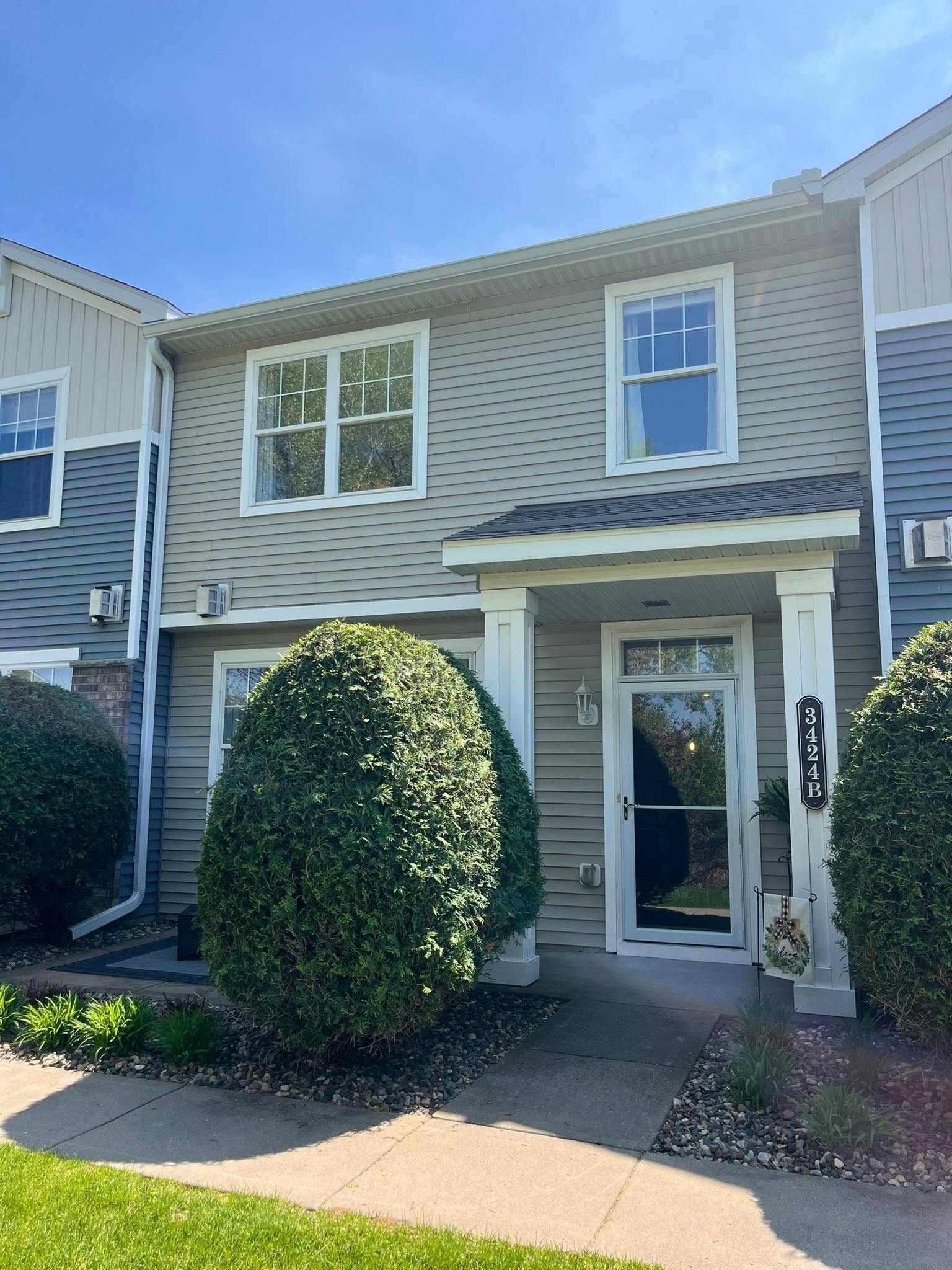 Property Photo: 3424 Cherry Lane B MN 55129