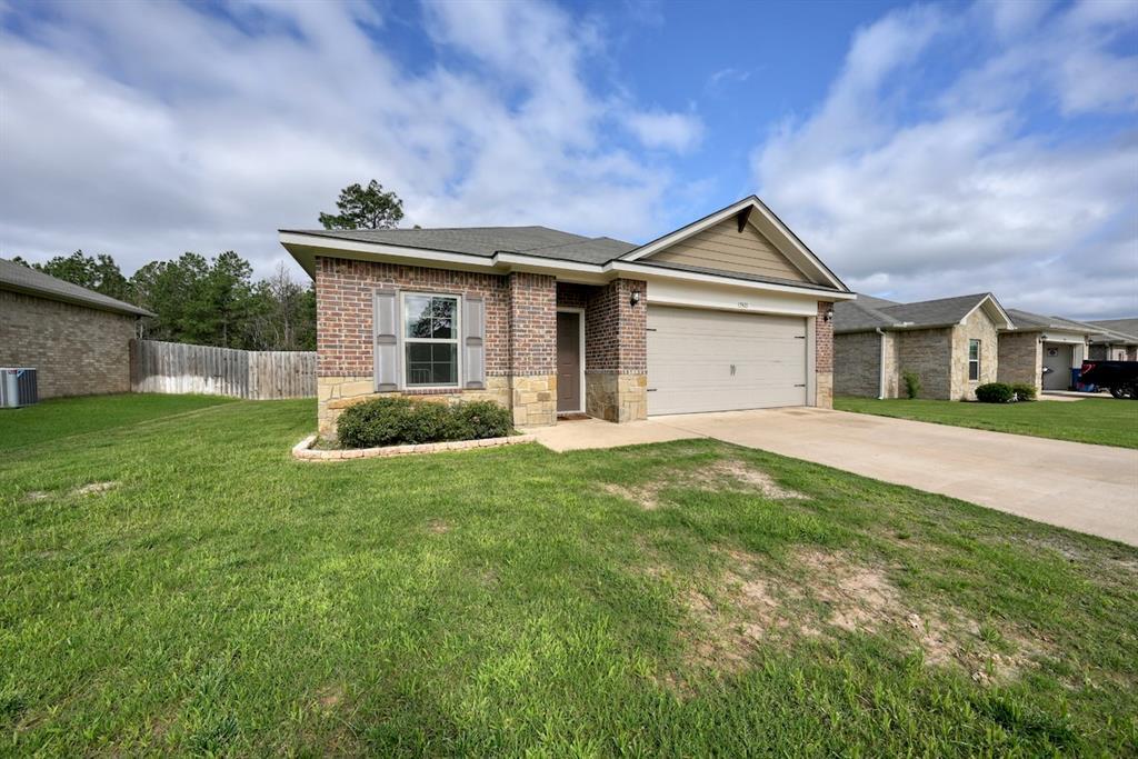 Property Photo: 17421 Stacy Street TX 75771