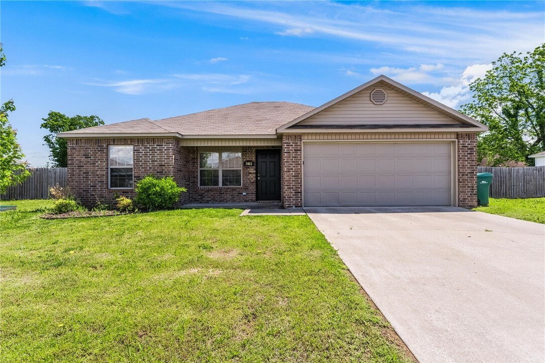 Property Photo: 3461 Alliance Drive AR 72764