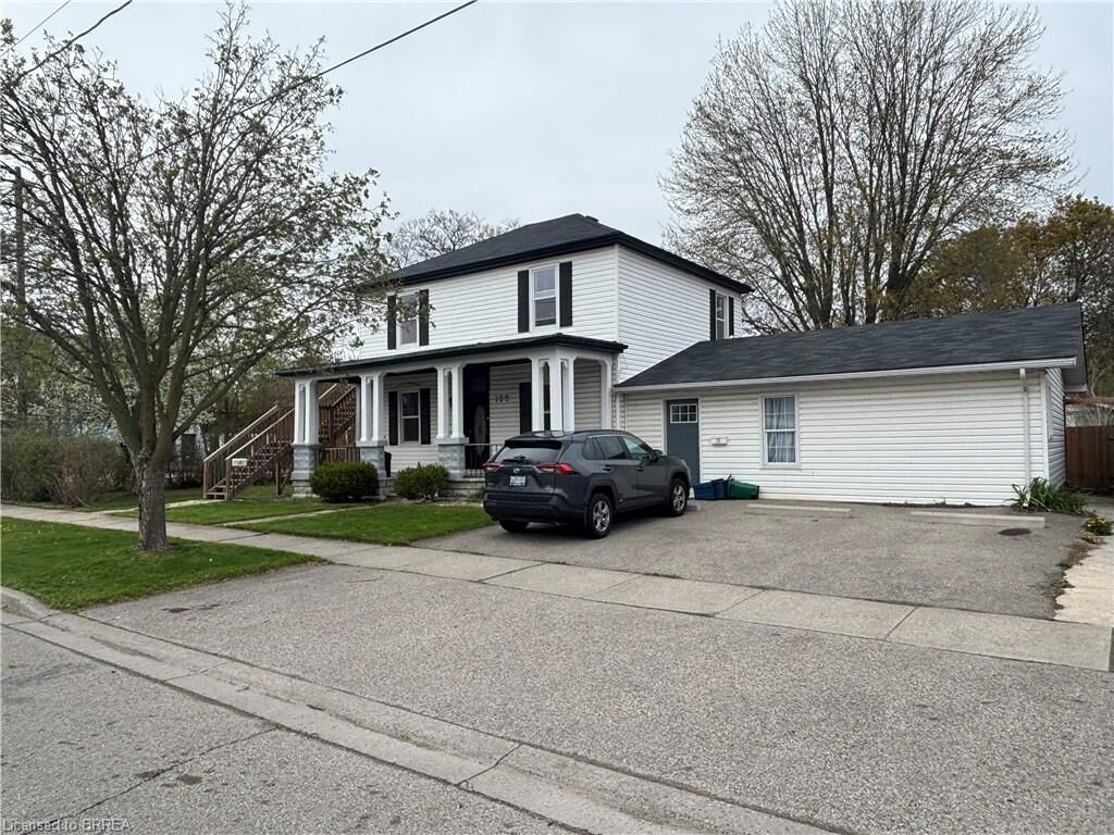 Property Photo: 196 Marlborough Street ON N3T 4T1