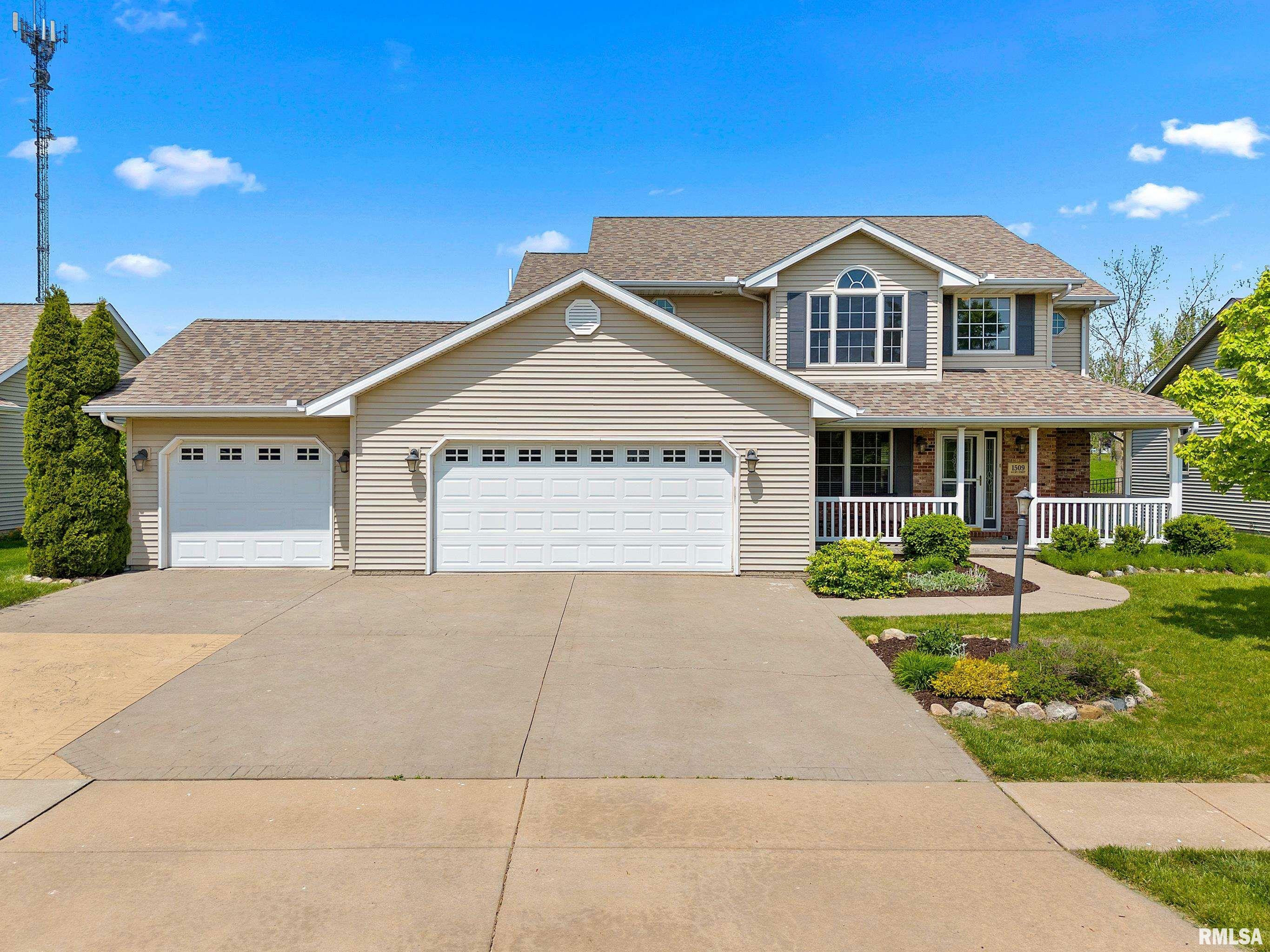 Property Photo: 1509 Kelsey Street IL 61571
