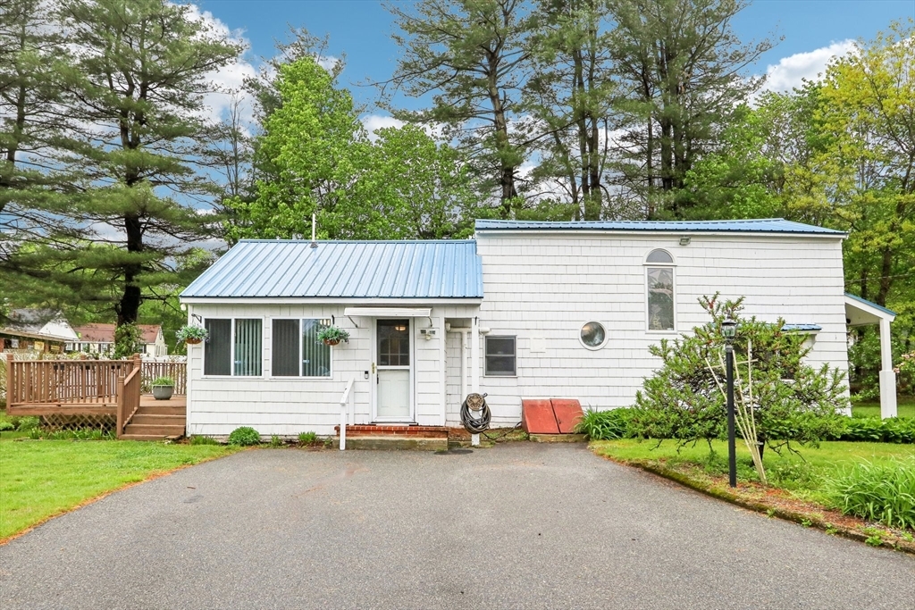 Property Photo: 19 Burdette St MA 01826