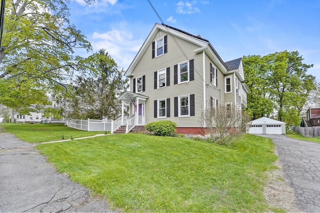 Property Photo:  105 Oak Street  MA 01475 