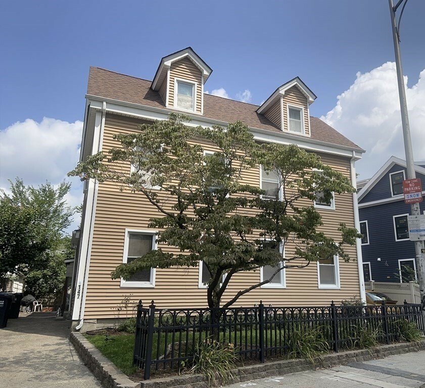 Property Photo: 147 River St Unit 1 MA 02139