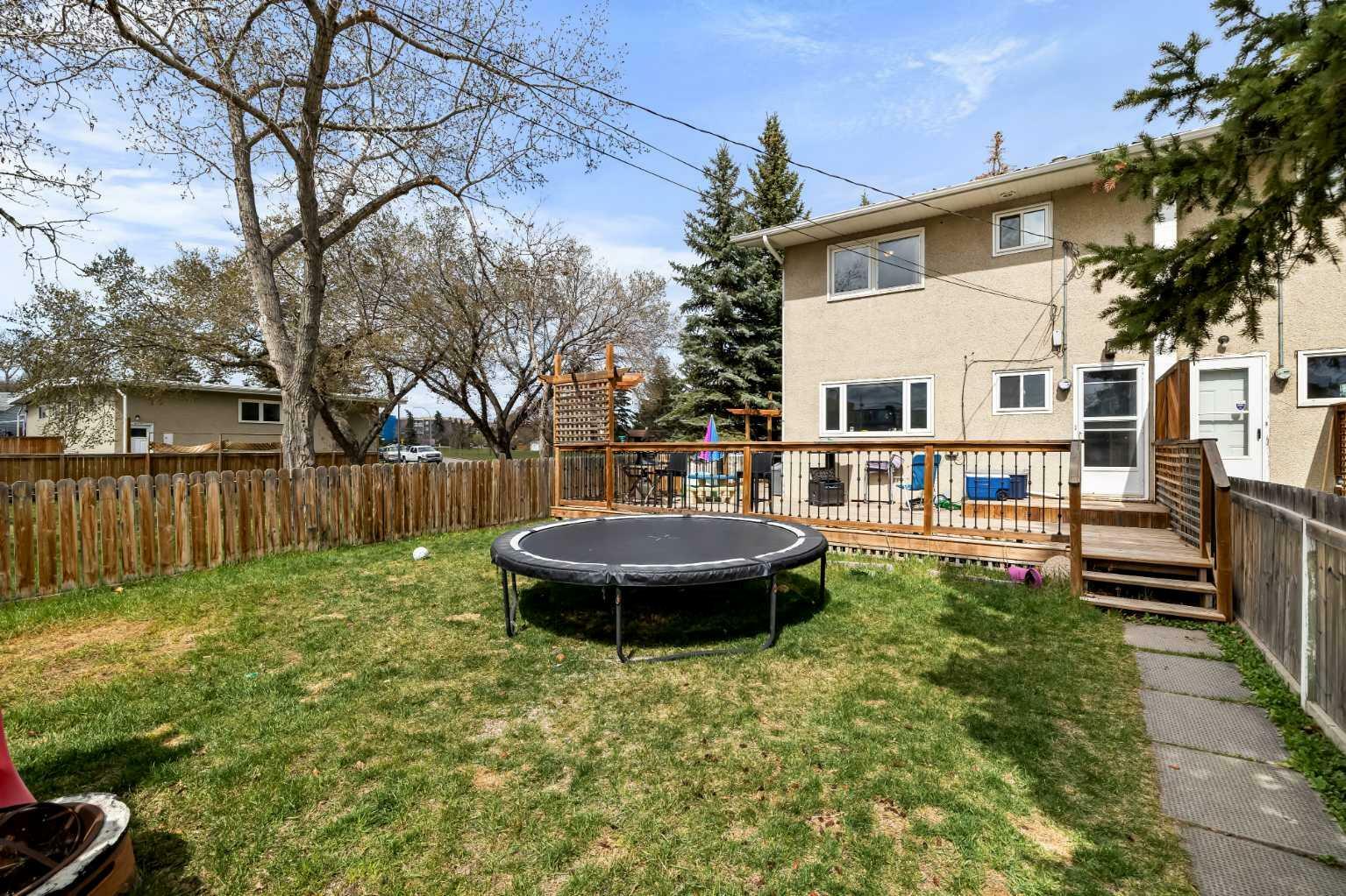 Property Photo: 4335 Greenview Drive NE AB T2E 5R3
