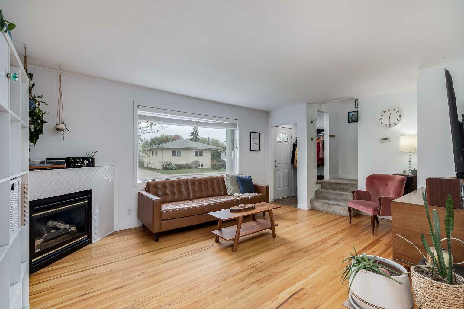 Property Photo: 334 Regal Park NE AB T2E 0S6