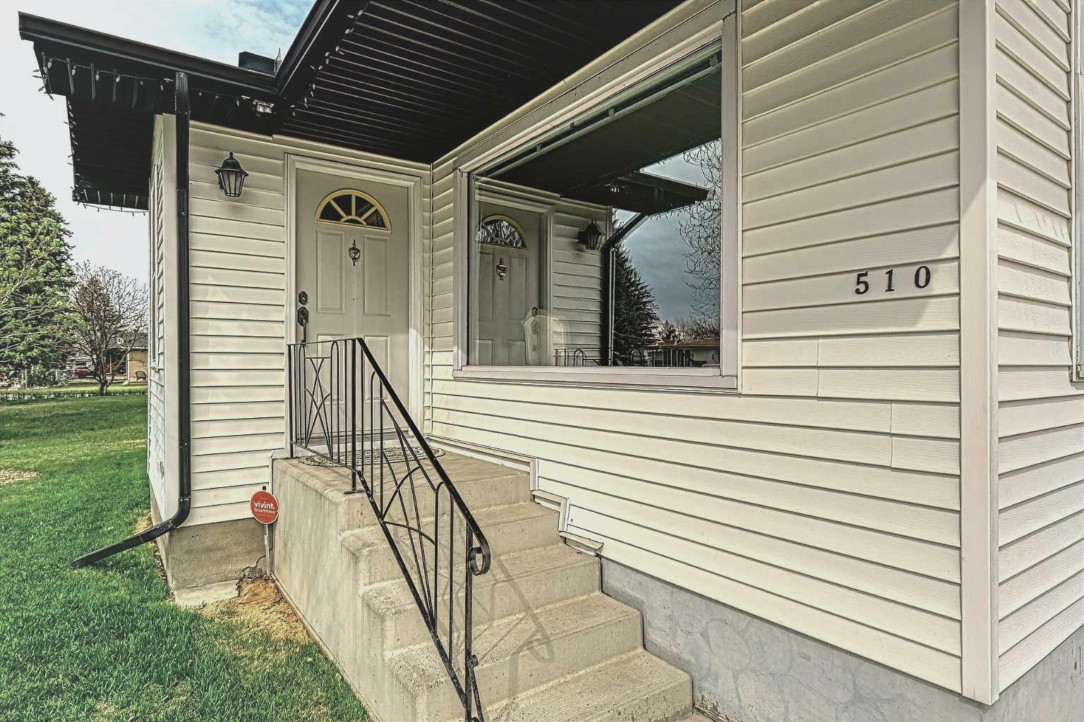 Property Photo: 510 9 Street SW AB T1V 1C1