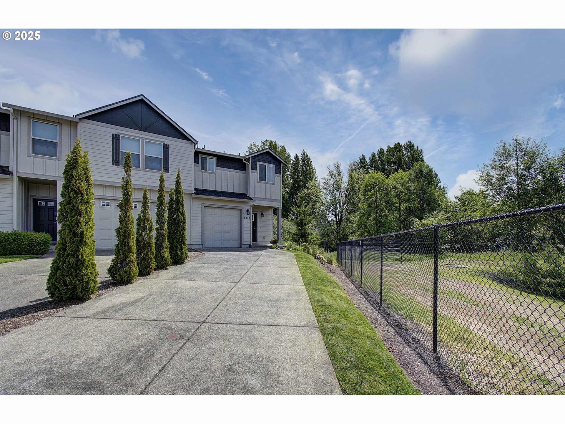 Property Photo: 1431 NE 82nd Dr WA 98665