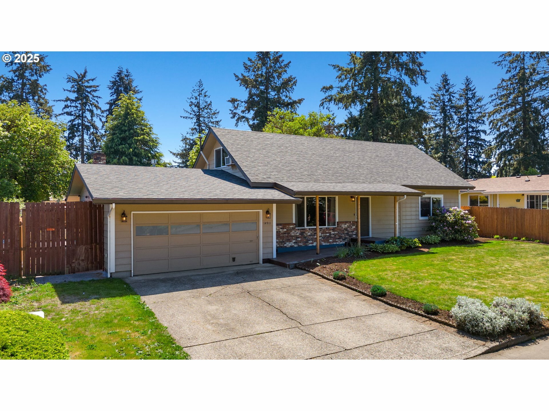 Property Photo: 14911 NE 86th St WA 98682