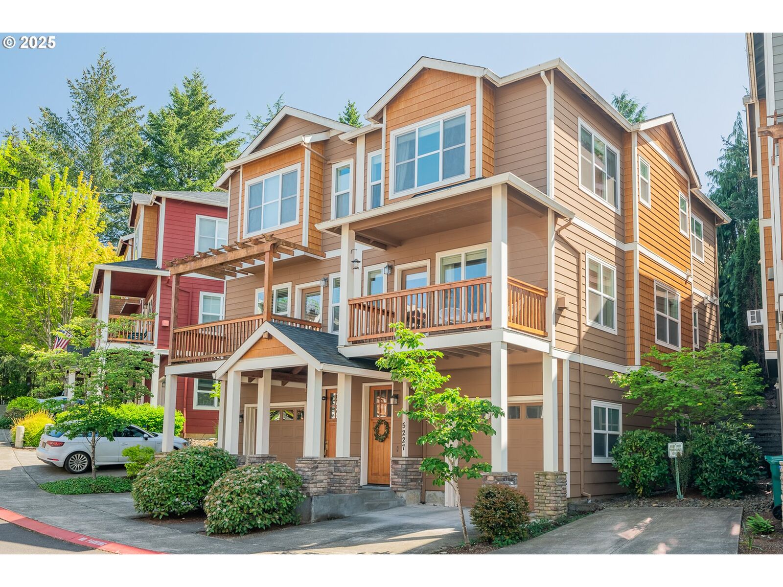 Property Photo:  5227 SW Shattuck Rd  OR 97221 